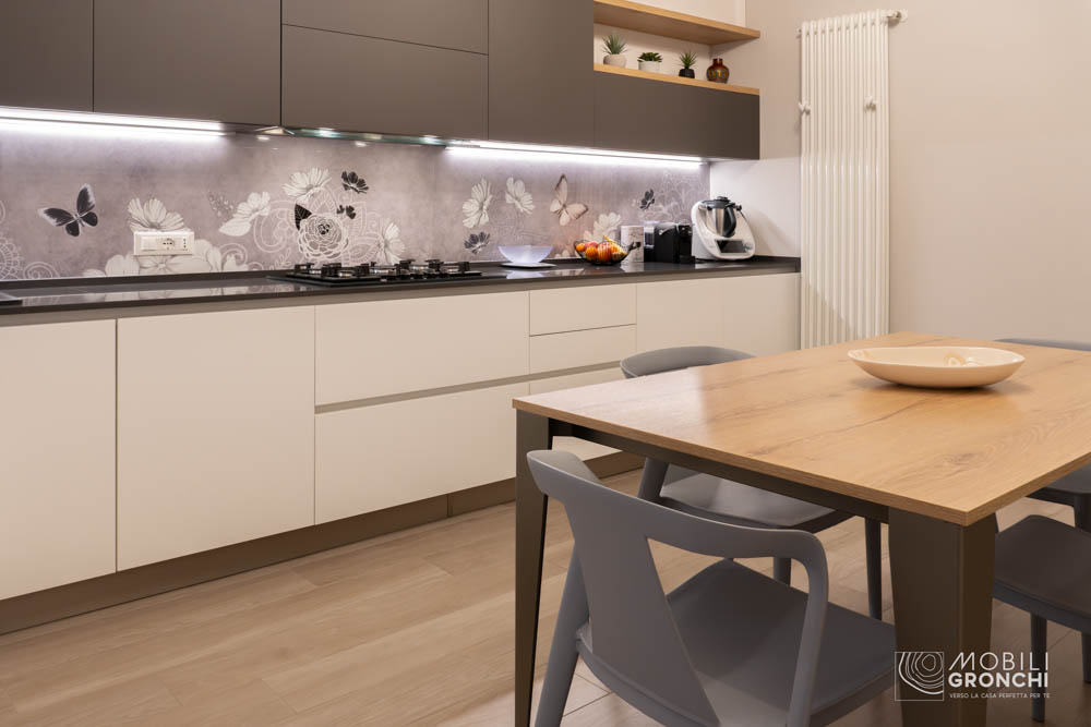 2025 - laura e gabriele - shooting con logo (2)