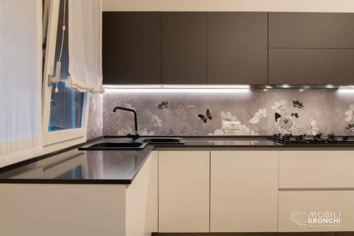 2025 – laura e gabriele – shooting con logo (4)